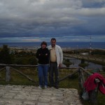 En la casa de unos amigos de Punta Arenas. Abajo a lo lejos se ve parte de esa ciudad chilena
